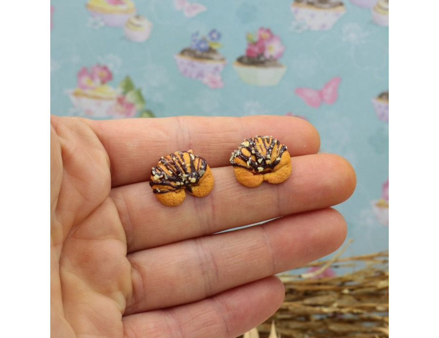 Kolczyki sztyfty rogaliki w czekoladowej polewie- biżuteria Krafciarka
