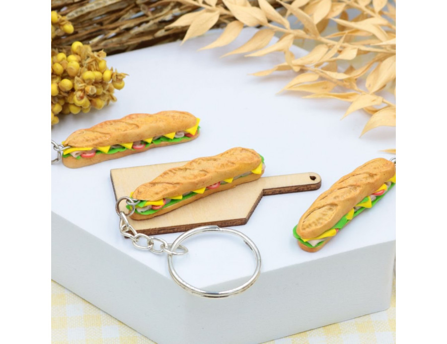 Brelok z modeliny kanapka sandwich - Sklep z rękodziełem - Krafciarka