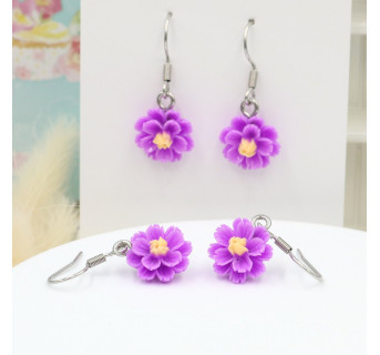Kolczyki fioletowe kwiaty goździki