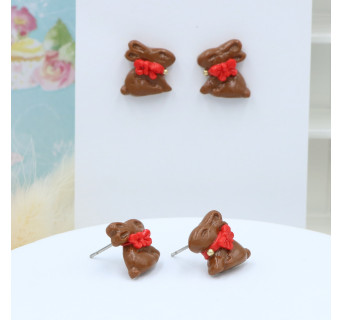 Kolczyki czekoladowe zajączki z kokardką - sztyfty