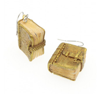 Starodawne księgi kolczyki - pomysł na wyjątkowy prezent - rękodzieło